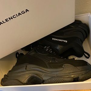 Balenciaga triple s